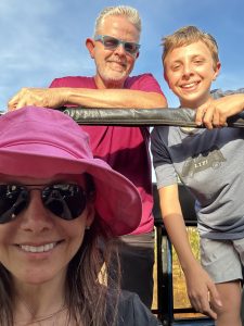 Volunteers Laura Harris, Chaz Potter, and son Van.